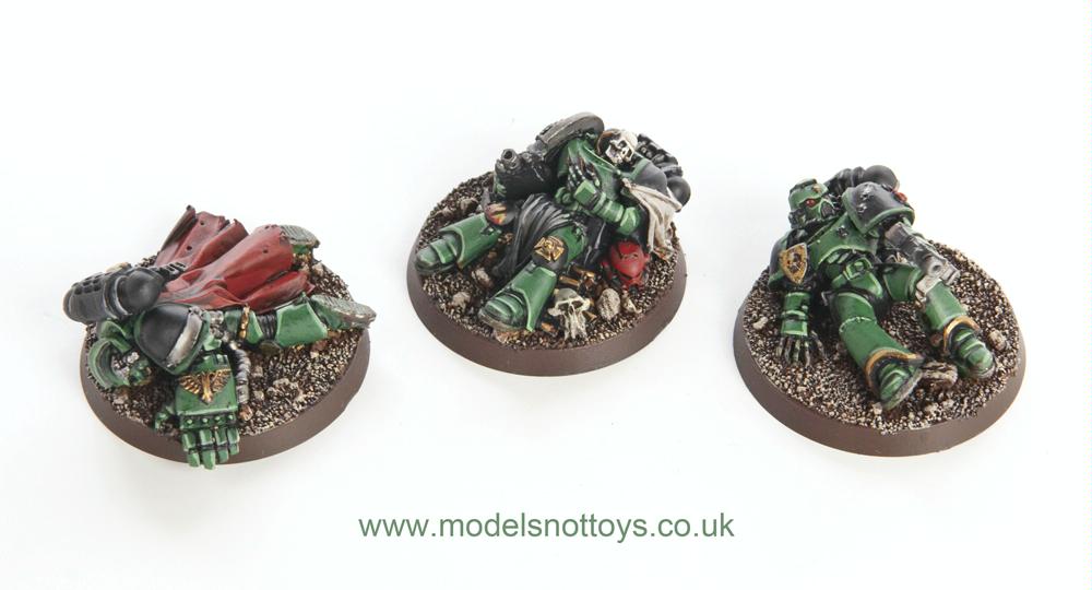 Objective Marker, Salamanders, Space Marines Wounded space marine
